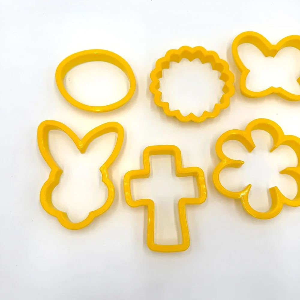 Wilton Easter Cookie Cutters Set of 8 Yellow Vintage Style 1990s